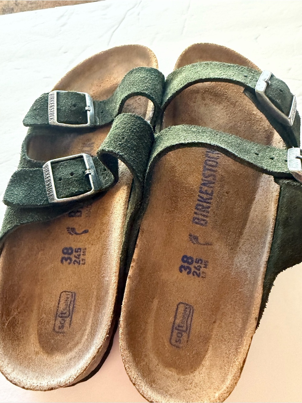 Green suede Arizona Birkenstocks 38 - Picture 8 of 10